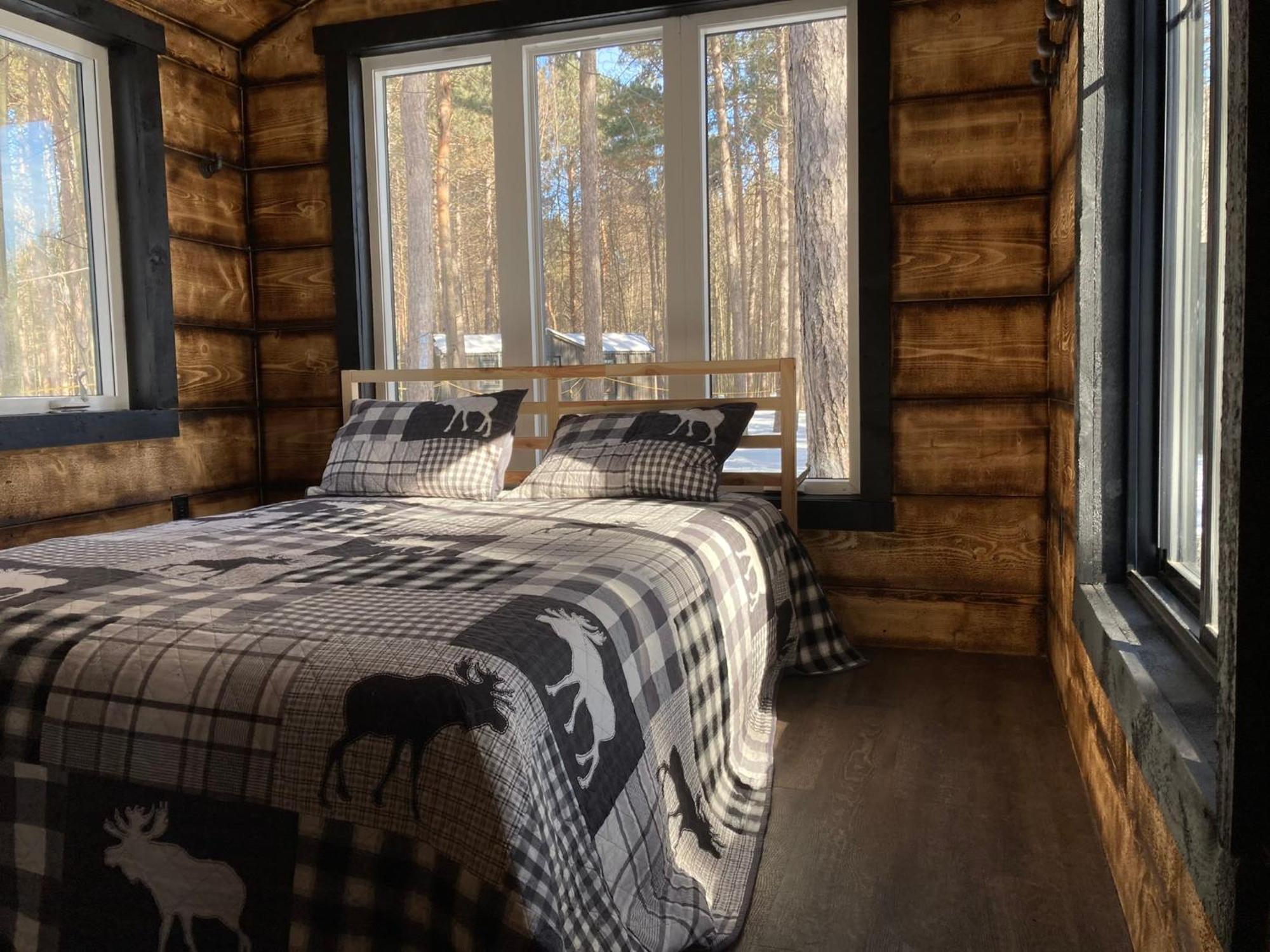 Your Cozy Cabin Retreat Saint-Remi-d'Amherst Kültér fotó
