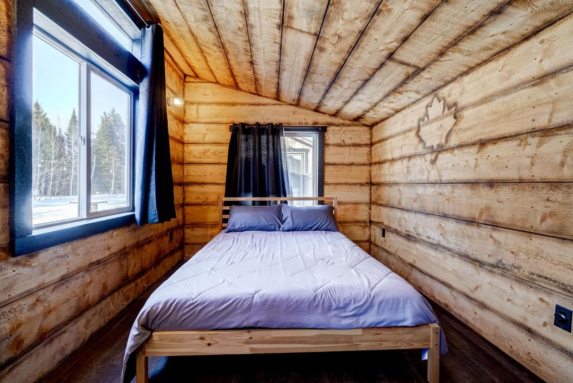 Your Cozy Cabin Retreat Saint-Remi-d'Amherst Kültér fotó